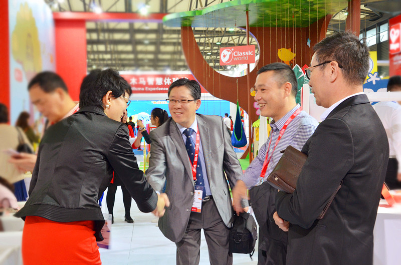 协会组织会员企业参加2016中国玩具展