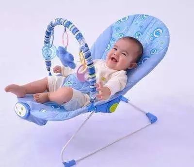 美国新版婴儿弹椅安全标准生效